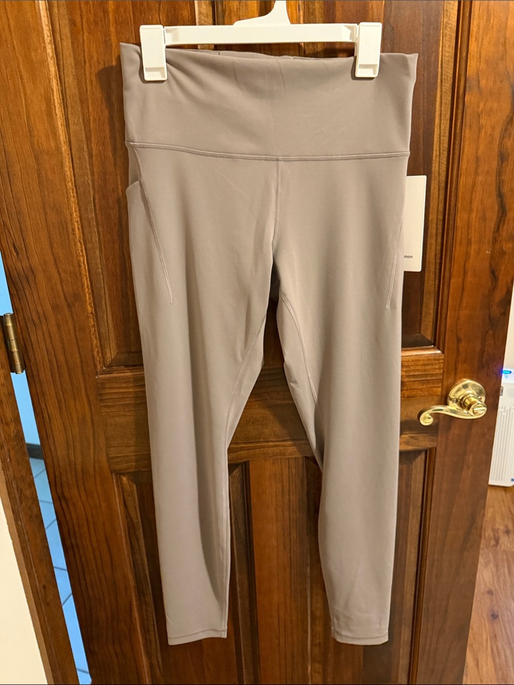 Wunder Train HR Tight 28” Pockets Size 12